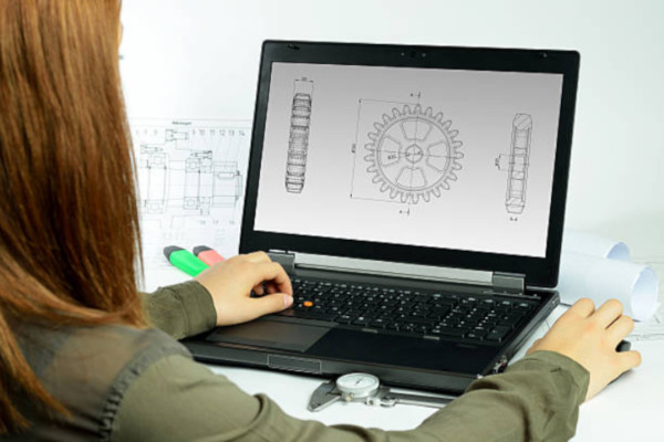 trabalhar profissionalmente com um CAD gratuito atualmente